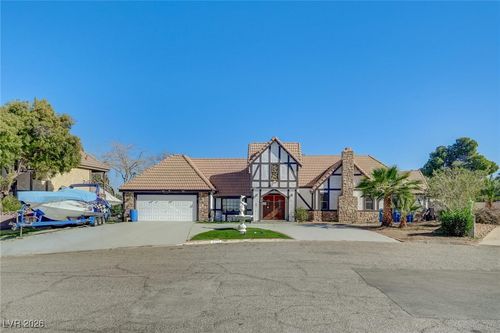 4428 Coventry Cir, Las Vegas, NV, 89121-5737 | Card Image