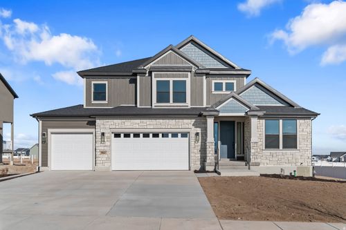 562 W Coyote Ridge Rd, Grantsville, UT, 84029-3702 | Card Image