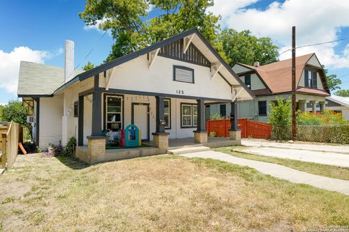 125 Glenwood Ct, San Antonio, TX, 78210-4053 | Card Image