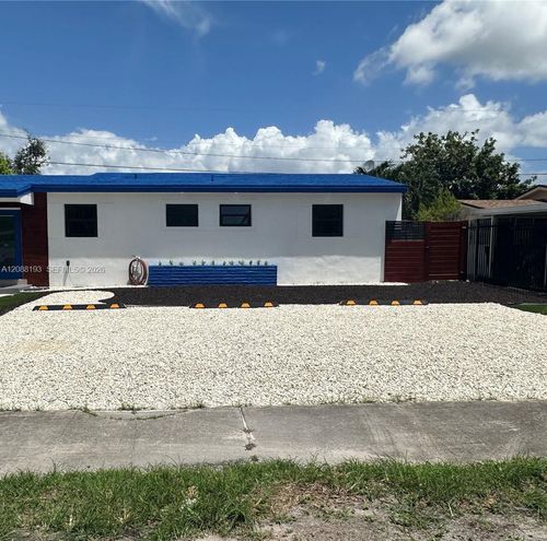 a-2115 Nw 185th St, Miami Gardens, FL, 33056-2709 | Card Image