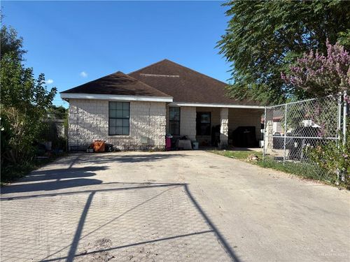 886 W San Francisco Ave, Raymondville, TX, 78580-1528 | Card Image