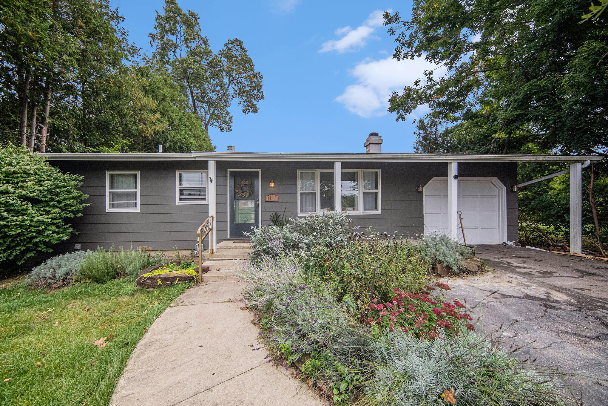 Wisner St, Jackson, MI 49203