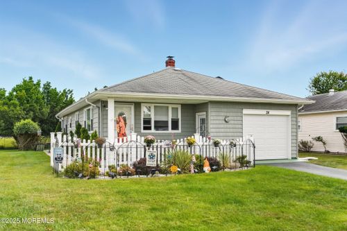 24 Port Royal Dr, Toms River, NJ, 08757-3942 | Card Image