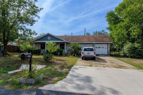 9505 Eddystone St, Austin, TX, 78729-4529 | Card Image