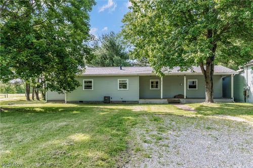 4659 State Route 39 Ne, New Philadelphia, OH, 44663-7005 | Card Image