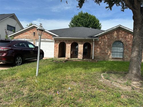 15770 Chimney Rock Rd, Missouri City, TX, 77489-3524 | Card Image