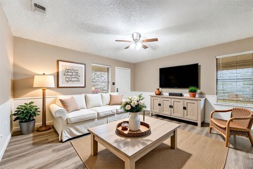 309 N Pecan St, Leonard, TX, 75452-2749 | Card Image