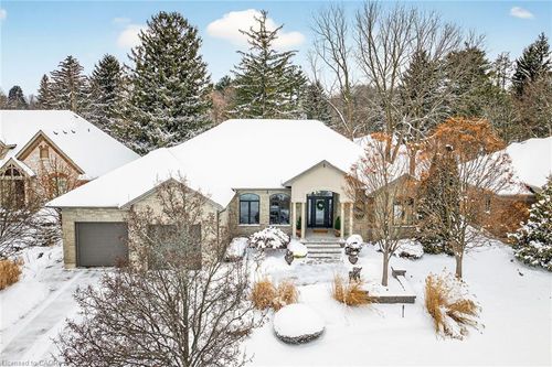 72 Yeager Ave, Simcoe, ON, N3Y5N4 | Card Image