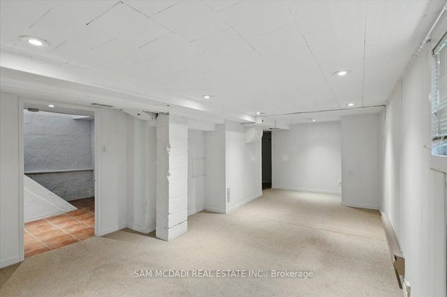62 Maple Ave S, House other with 3 bedrooms, 3 bathrooms and 3 parking in Mississauga ON | Image 30