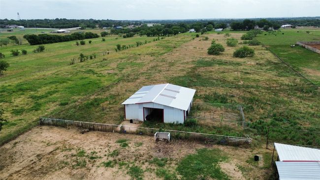 6813 Gregg Rd, House other with 3 bedrooms, 2 bathrooms and null parking in Krum TX | Image 24