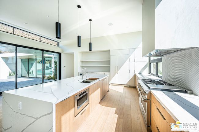 310 W Crestview Dr, House other with 3 bedrooms, 4 bathrooms and 2 parking in Palm Springs CA | Image 24