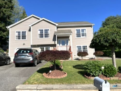 2 Coolidge St, Norwich, CT, 06360-7203 | Card Image