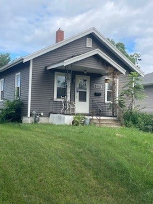 905 12th St Ne, Cedar Rapids, IA, 52402 | Card Image