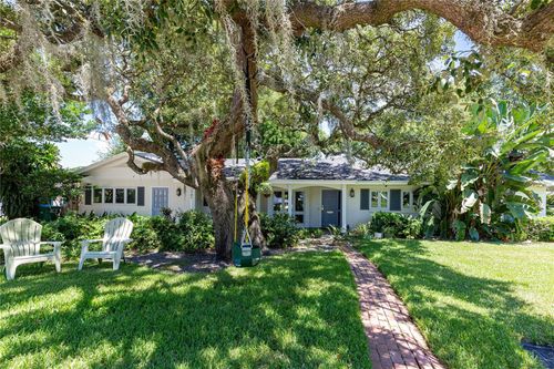 1721 Cheyenne Trl, MAITLAND, FL, 32751-4917 | Card Image