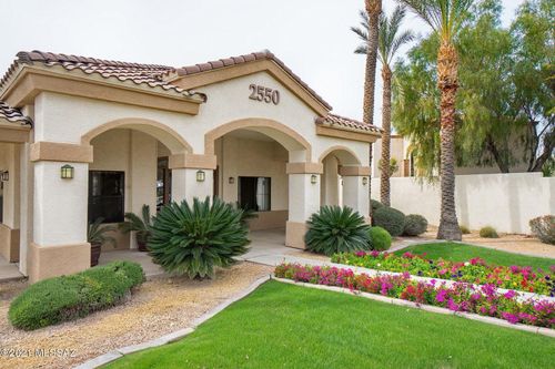 16301-2550 E River Rd, Tucson, AZ, 85718-9500 | Card Image