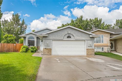 130 Strumm Terrace, Saskatoon, SK, S7M5V4 | Card Image