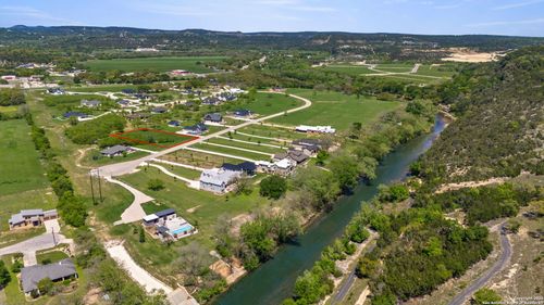 902 Bingham Ln, New Braunfels, TX, 78132-2181 | Card Image