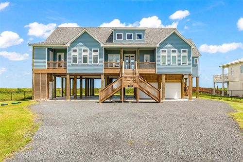 366 Atkinson St, Crystal Beach, TX, 77650 | Card Image