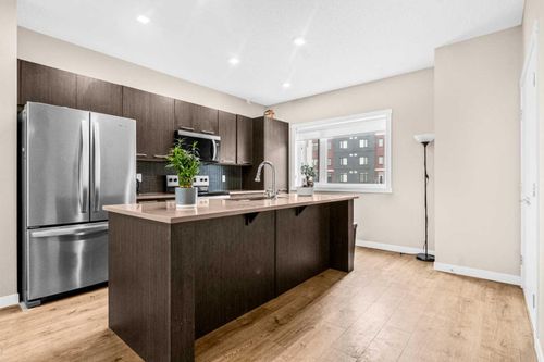 601-218 Sherwood Square Nw, Calgary, AB, T3R0Y2 | Card Image