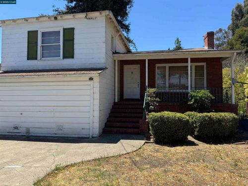 3001 Davis St, Oakland, CA, 94601-2021 | Card Image