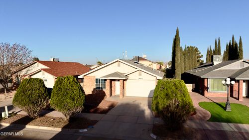 1808 Loanda Ln, El Paso, TX, 79928-1765 | Card Image