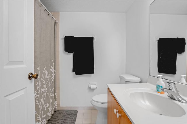 Primary Bathroom | Image 11