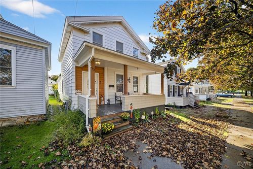 90 E Cayuga St, Oswego, NY, 13126-1105 | Card Image