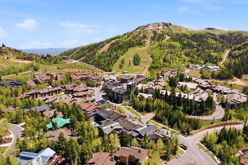 207-7447 Royal St, Park City, UT, 84060-5110 | Card Image