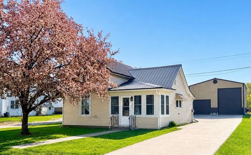 109 Minnesota St, Ostrander, MN, 55961-2800 | Card Image
