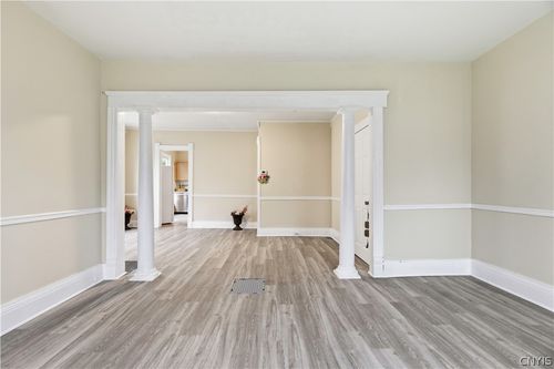 311 Rowland St, Syracuse, NY, 13204-3503 | Card Image