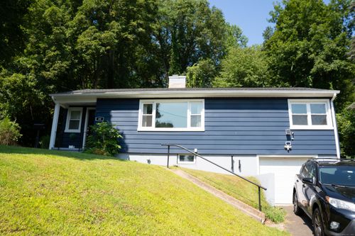 85 Douglas Dr, Meriden, CT, 06451-5015 | Card Image