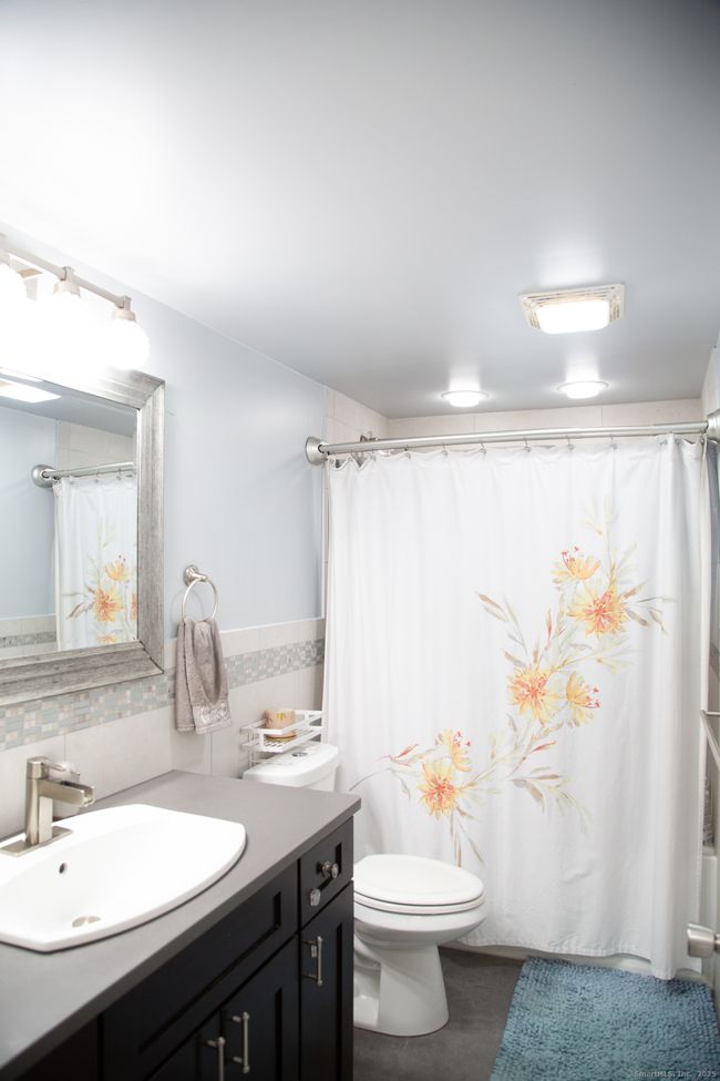 5 Shannon Rdg, House other with 3 bedrooms, 3 bathrooms and null parking in Danbury CT | Image 13