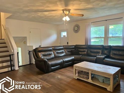 801 S Adams St, Mount Pleasant, IA, 52641-2571 | Card Image