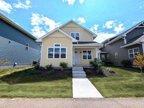 26 Windflower Way, MOUNT HOREB, WI, 53572-9201 | Card Image