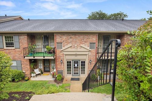 d-920 Margarite Dr, Pittsburgh, PA, 15216-1063 | Card Image