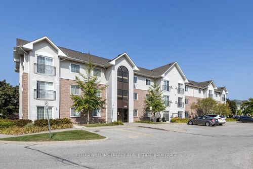 301-91 Aspen Springs Dr, Clarington, ON, L1C5J9 | Card Image