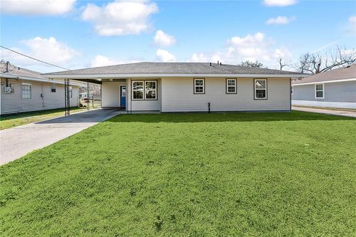107 Tiemaker Rd, Belle Chasse, LA, 70037-2220 | Card Image