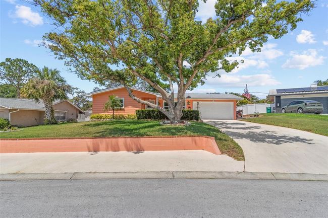 10448 Hetrick Cir W, House other with 3 bedrooms, 2 bathrooms and null parking in Largo FL | Image 39