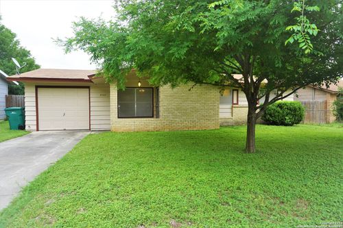 202 Brenda Dr, Converse, TX, 78109-1520 | Card Image