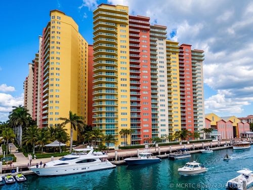 309-2640 Lake Shore Dr, Riviera Beach, FL, 33404-4666 | Card Image