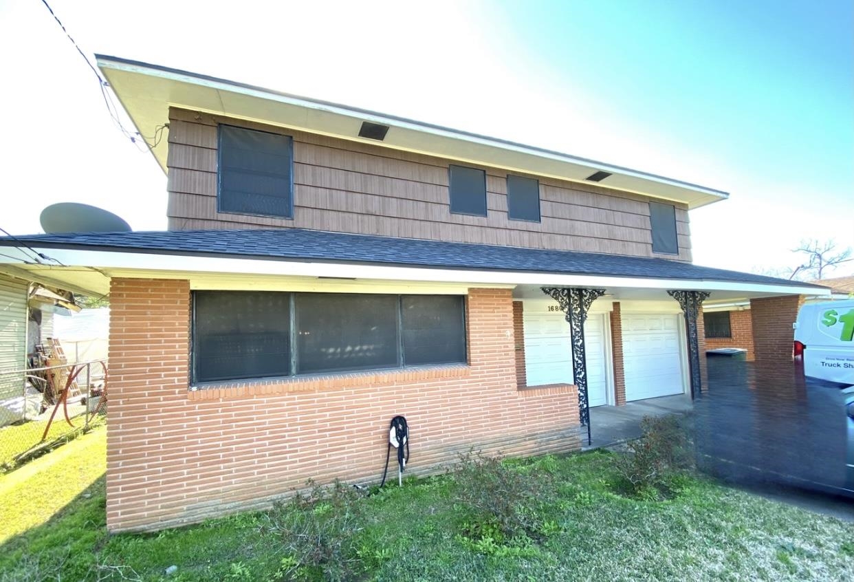 Avenue B , Beaumont, TX 77701