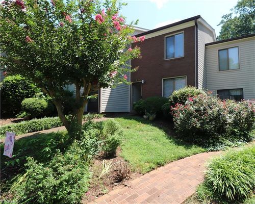 171 Forest View Dr, Winston-Salem, NC, 27104-3638 | Card Image