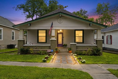 307 3rd St, Monett, MO, 65708-2323 | Card Image