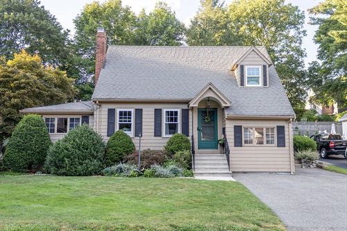 204 Beech Ave, Melrose, MA, 02176-4930 | Card Image