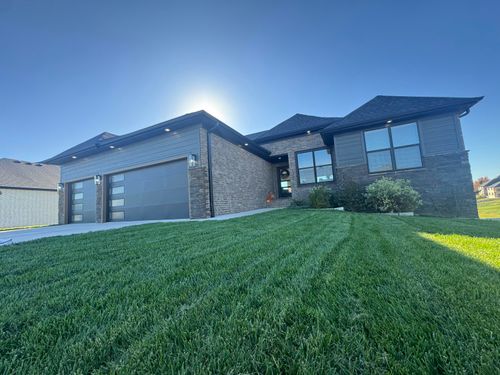 1261 W Sage Ct, Springfield, MO, 65810-6015 | Card Image