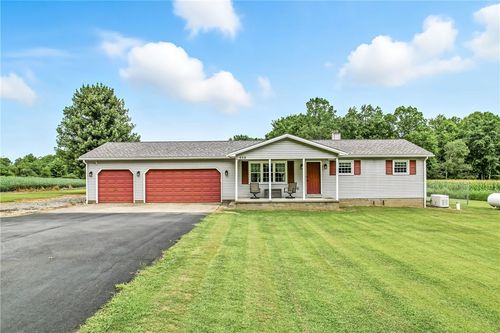 558 Clay Furnace Rd, Sharpsville, PA, 16150-3402 | Card Image