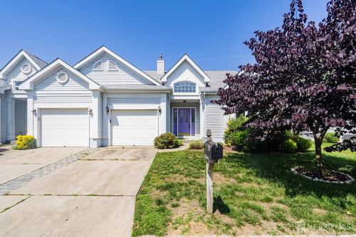 17 Severn Way, Monroe, NJ, 08831-2672 | Card Image