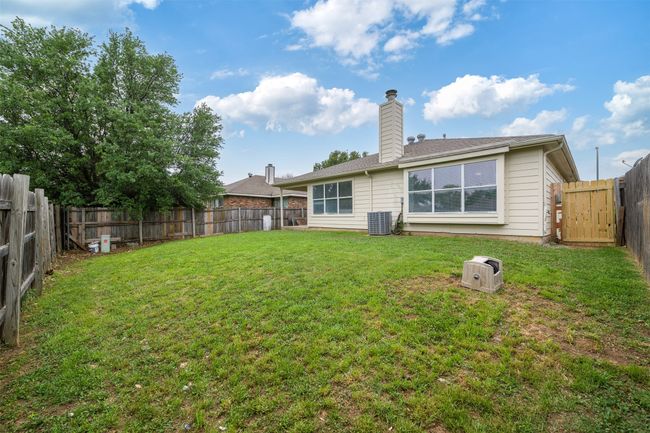 8424 Horse Whisper Ln, House other with 3 bedrooms, 2 bathrooms and null parking in Fort Worth TX | Image 26