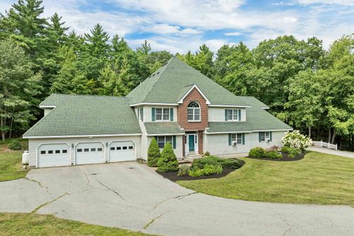 8 Wilson Meadow Rd, Bow, NH, 03304-5317 | Card Image