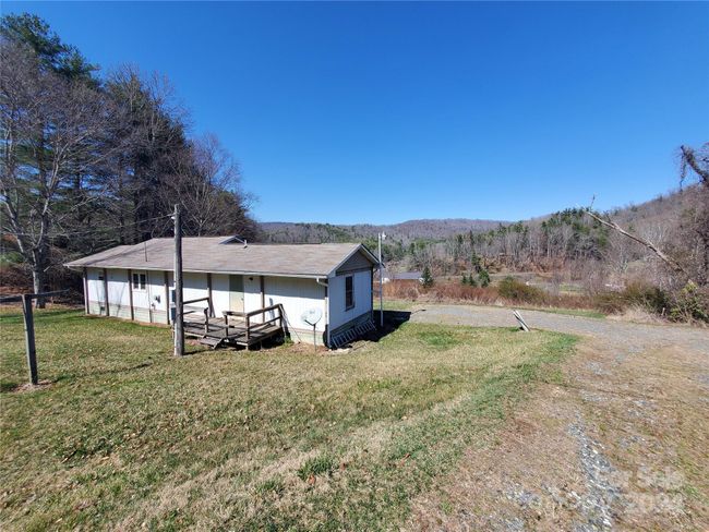 57 Paul Ridge Rd, House other with 3 bedrooms, 1 bathrooms and null parking in Newland NC | Image 39